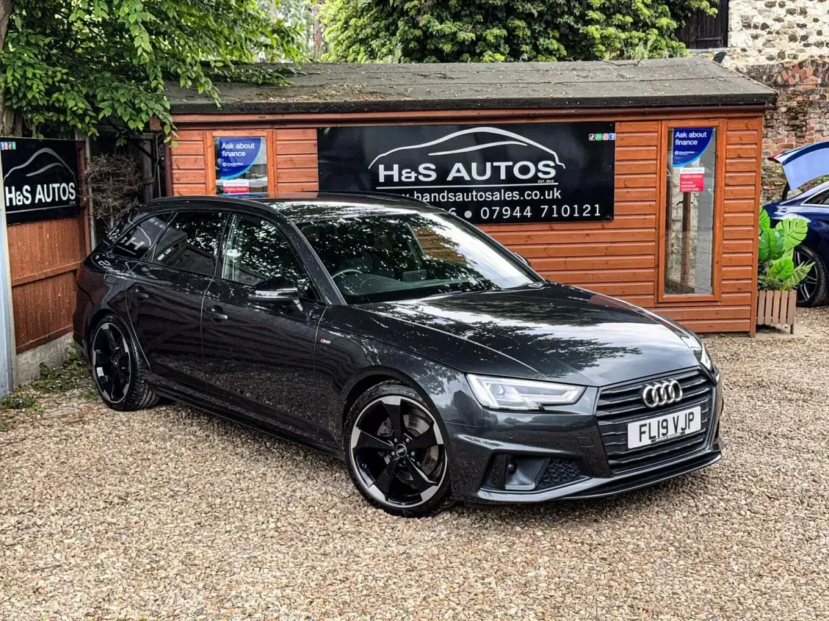 Used Audi A4 Black Edition 150 HP (110 kW) 2019 Grey Estate