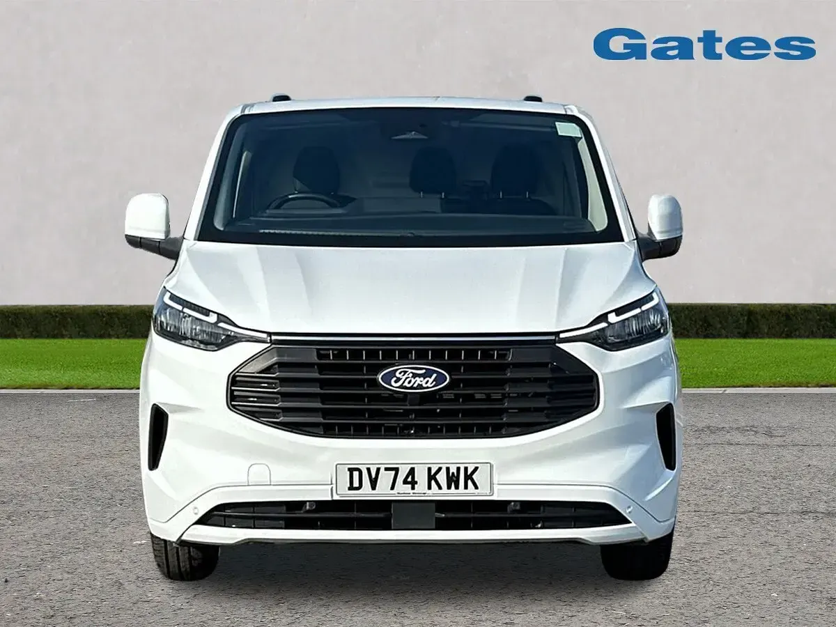 Used Ford Transit Custom Limited 136 HP (100 kW) 2024 White Van