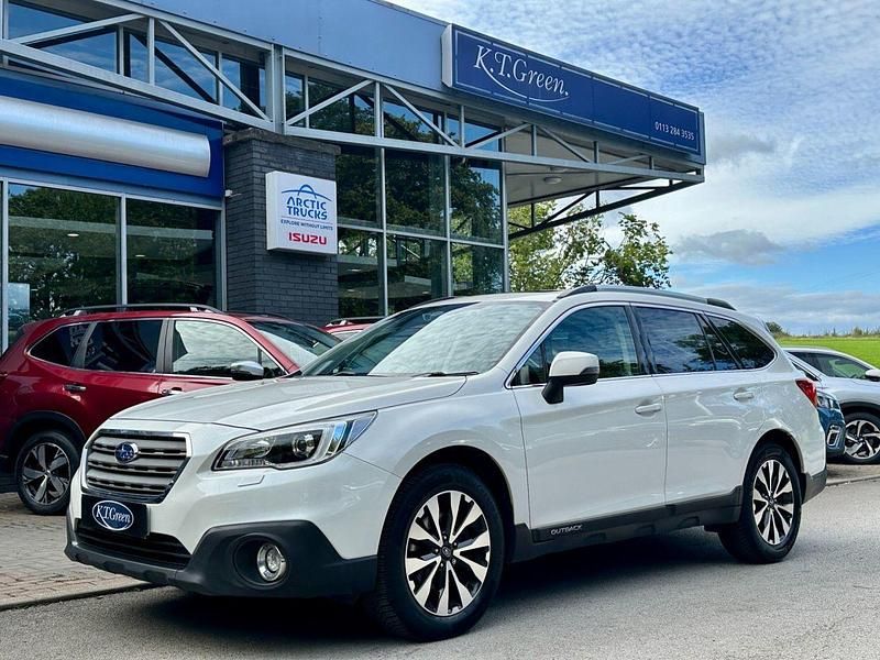 White Used 2016 Subaru Outback Premium SUV | £11,995 (Expensive) - Image 1/4