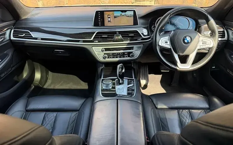Used BMW 740L M Sport 320 HP (235 kW) 2017 White Sedan