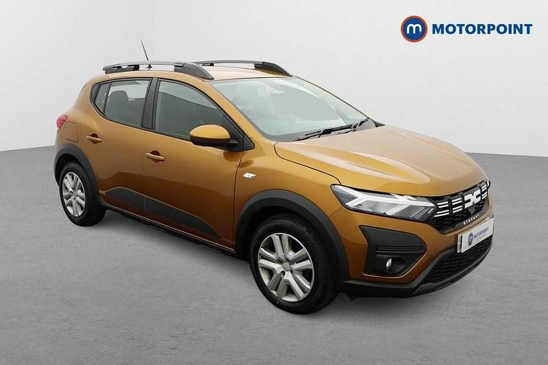 Used Dacia Sandero Expression 2023 Orange Hatchback