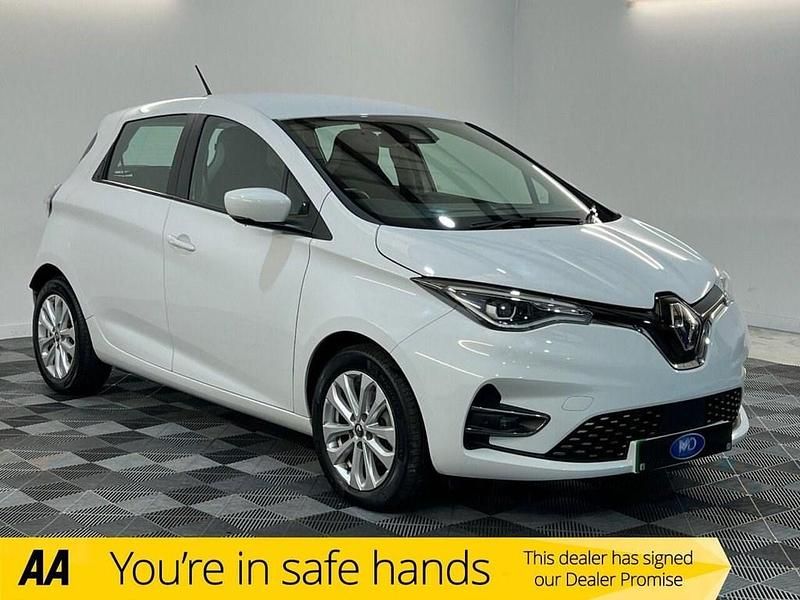 White Used 2022 Renault Zoe Version S Hatchback | £11,280 (Fair price) - Image 1/2