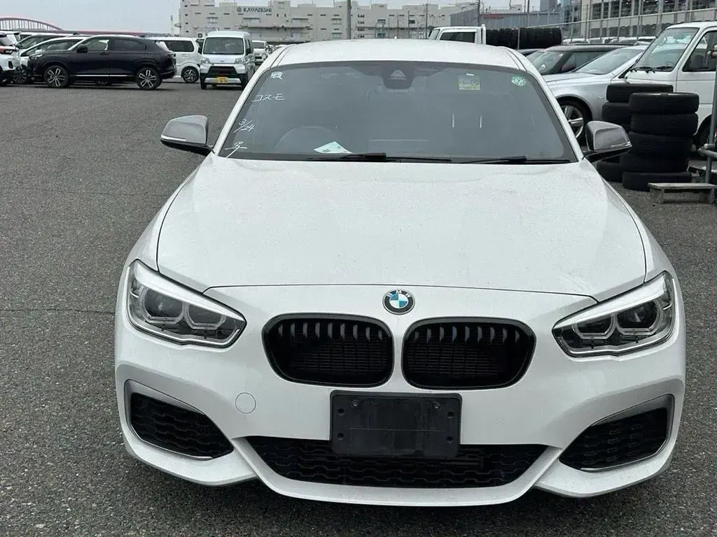 Used BMW M135 Comfort Edition 2015 White Hatchback