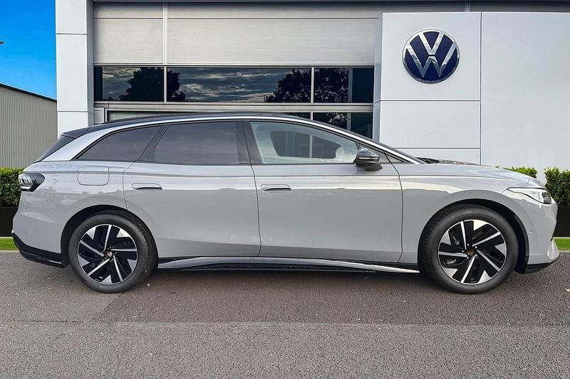 New VW ID.7 Pro 77 kW (105 HP) 2025 Grey Estate