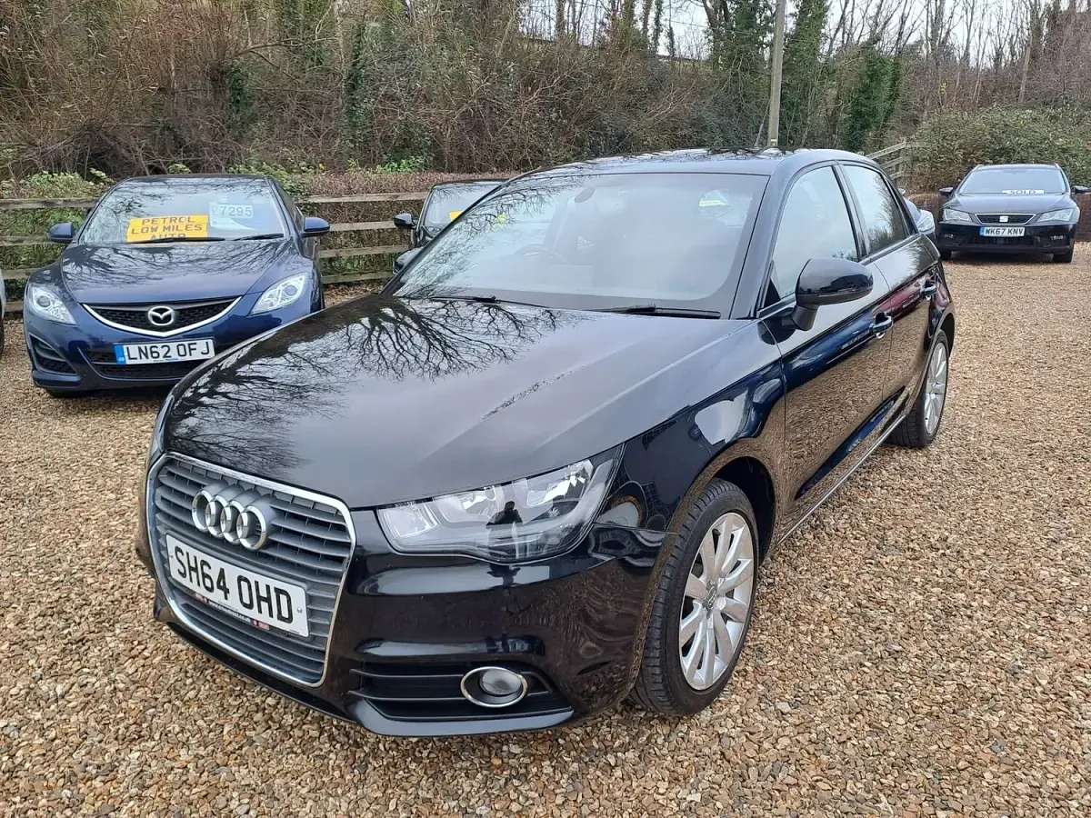 Begagnad Audi A1 Sportback Sport 105 HK (77 kW) 2014 Svart Halvkombi
