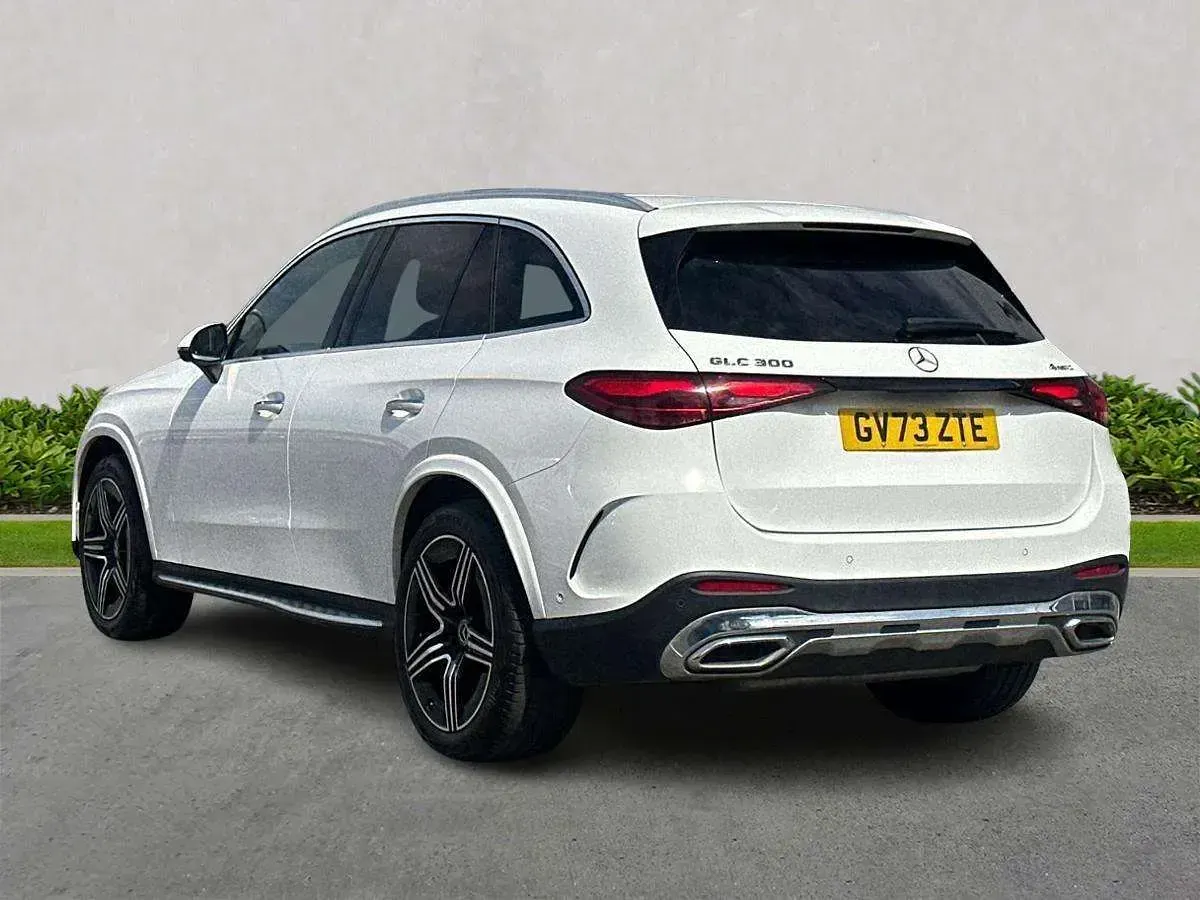 Used Mercedes GLC300 AMG Line Premium 2024 White SUV
