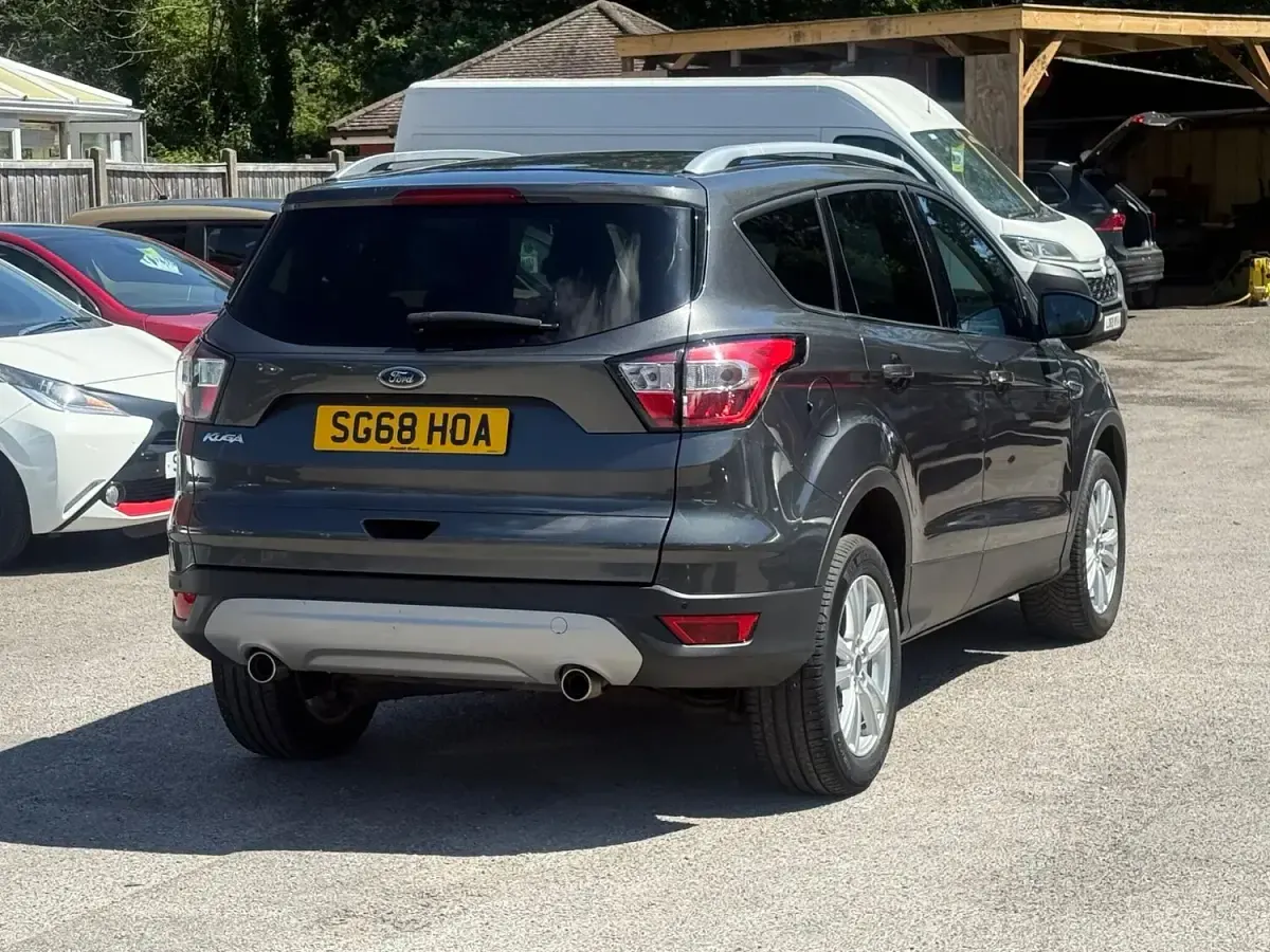 Used Ford Kuga Zetec 120 HP (88 kW) 2018 Grey SUV