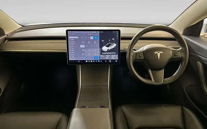 Used Tesla Model 3 Long Range AWD 258 kW (351 HP) 2023 Sedan