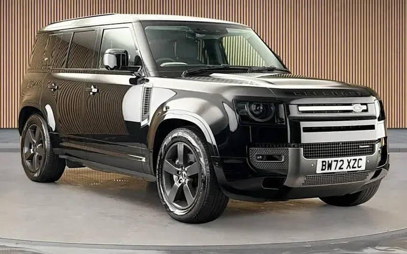 Used Land Rover Defender HSE Dynamic 404 HP (297 kW) 2023 SUV