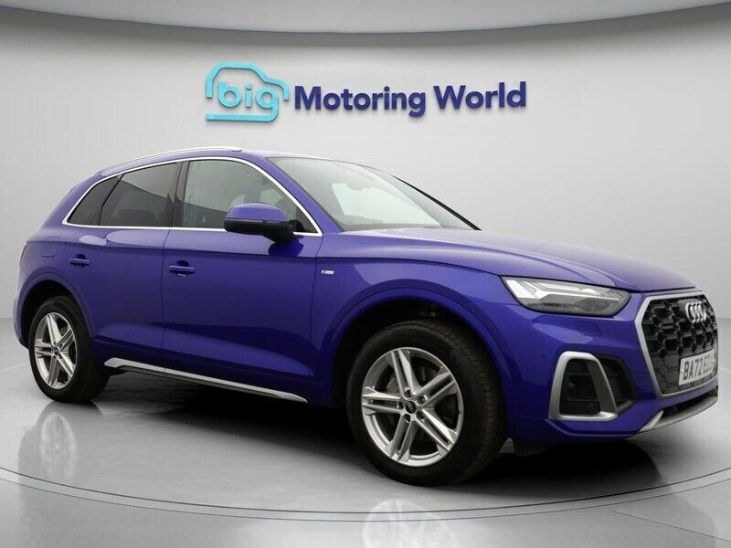 Blue Used 2022 Audi Q5 S-Line SUV | £29,000 (Fair price) - Image 1/4