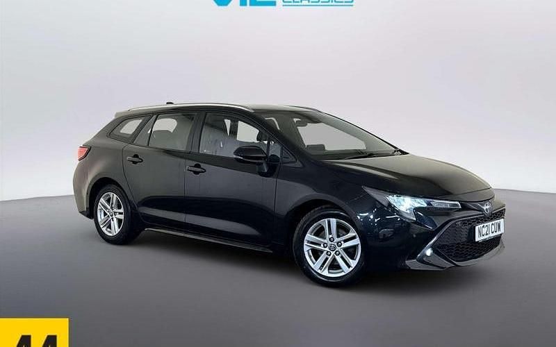 Used Toyota Corolla 122 HP (89 kW) 2021 Black Estate