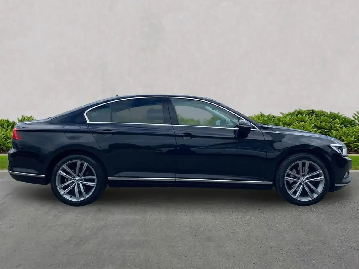 Usado VW Passat GT 150 HP (110 kW) 2019 Preto Sedan