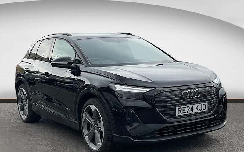 Used 2025 Audi Q4 e-tron Black Edition SUV | £35,590 - Image 1/4