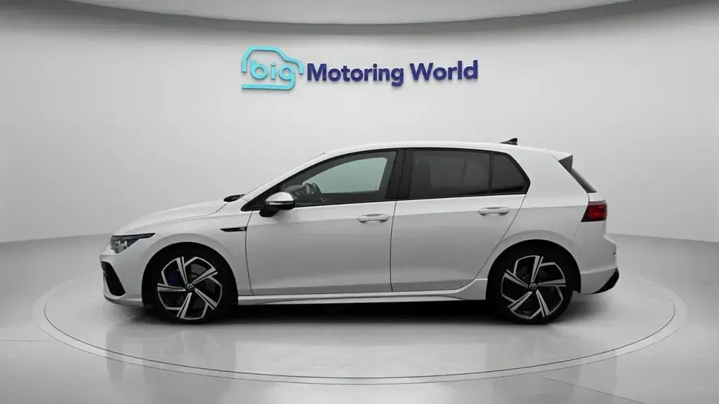 Used VW Golf VII R 320 HP (235 kW) 2021 White Hatchback