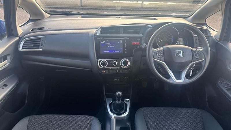 Used Honda Jazz SE 102 HP (75 kW) 2016 Blue Hatchback