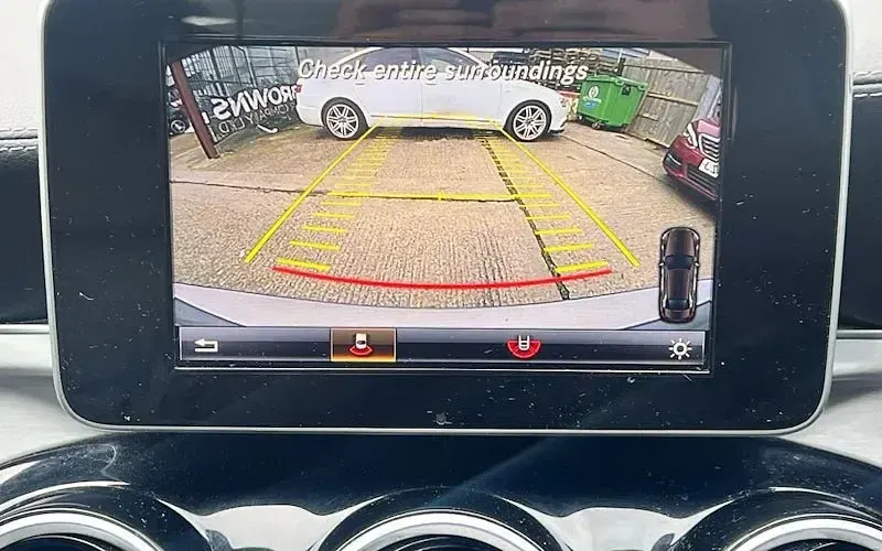 Usado Mercedes C220 AMG line 170 HP (125 kW) 2015 Sedan