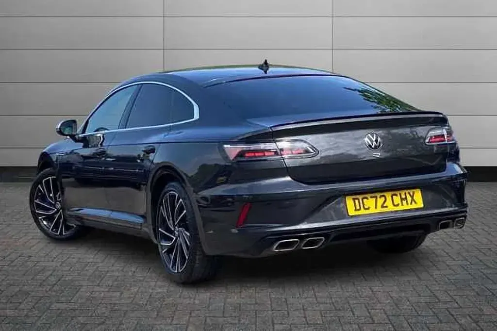 Usado VW Arteon R 320 HP (235 kW) 2023 Cinzento Citadino