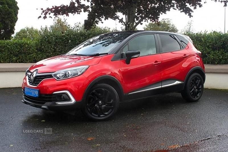 Red/black Used 2019 Renault Captur Iconic SUV | £10,995 (Fair price) - Image 1/1