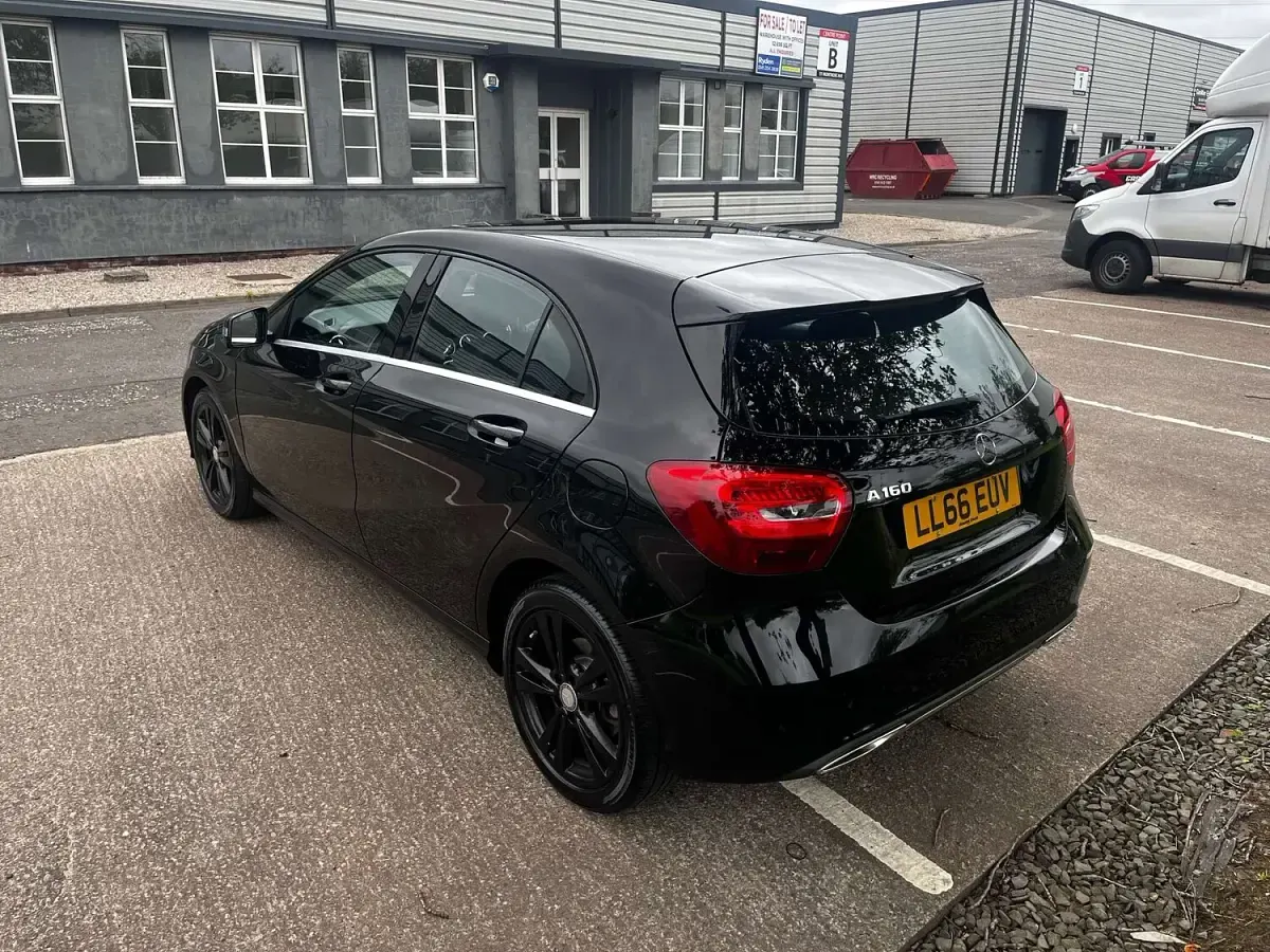 Used Mercedes A160 102 HP (75 kW) 2016 Black Hatchback
