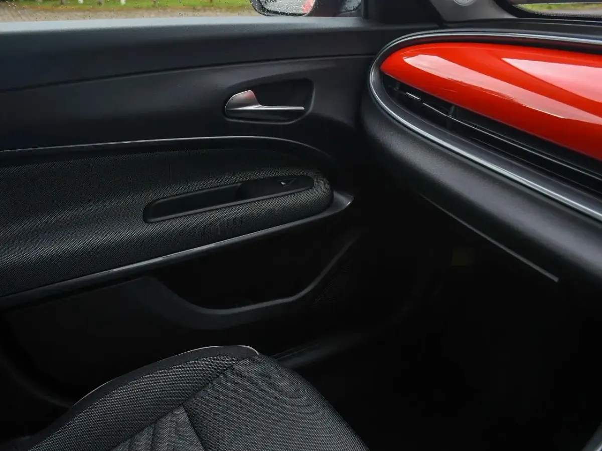 New Fiat 600 Icon 99 HP (72 kW) 2026 Orange SUV