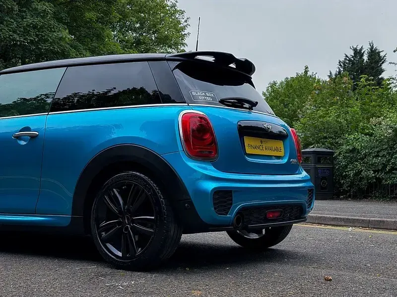 Used Mini John Cooper Works Chili 136 HP (100 kW) 2018 Blue Hatchback