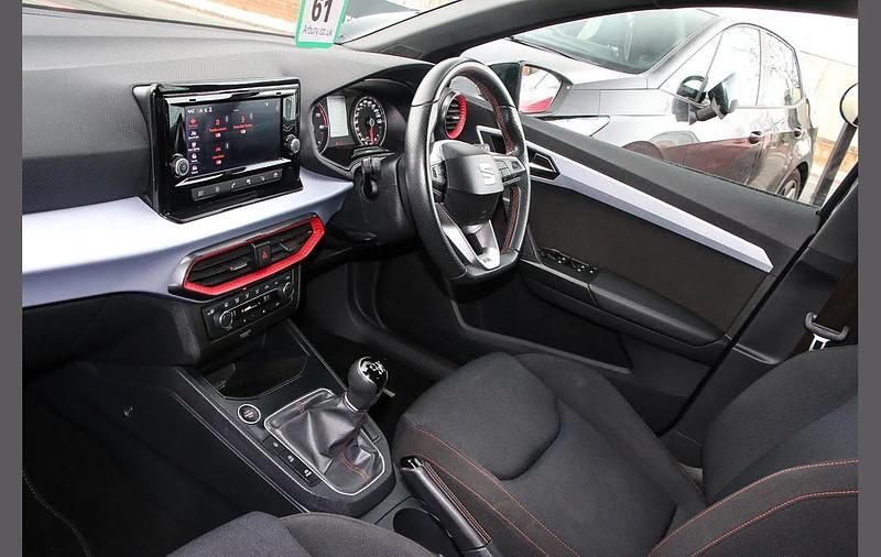 Used Seat Ibiza FR 108 HP (79 kW) 2023 Blue Hatchback