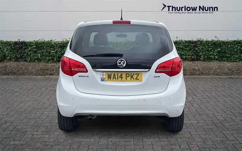 Used Vauxhall Meriva 110 HP (80 kW) 2014 White MPV
