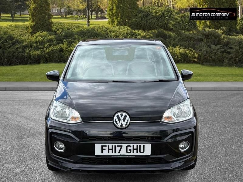Begagnad VW up! high up! 90 HK (66 kW) 2017 Svart Halvkombi