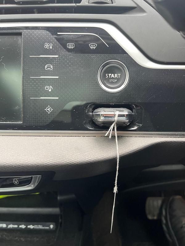 Used Citroën Grand C4 Picasso Exclusive 2014 White MPV