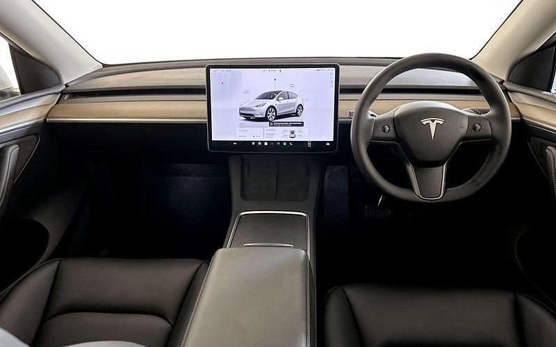 Used Tesla Model Y RWD 219 kW (299 HP) 2024 SUV