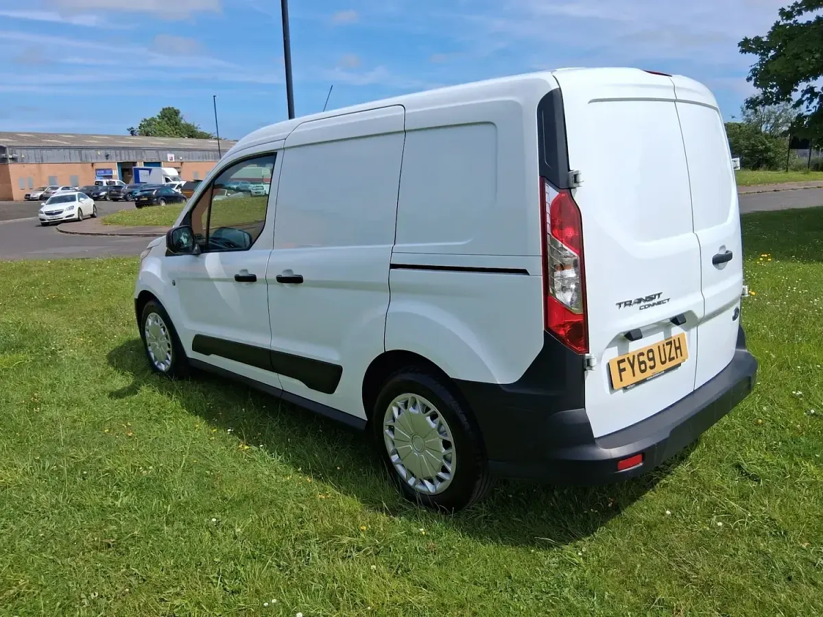 Used Ford Transit 100 HP (73 kW) 2019 White Van