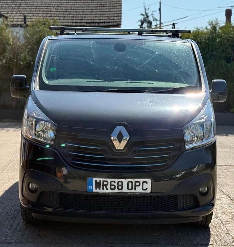 Begagnad Renault Trafic 2018 Svart Minibuss