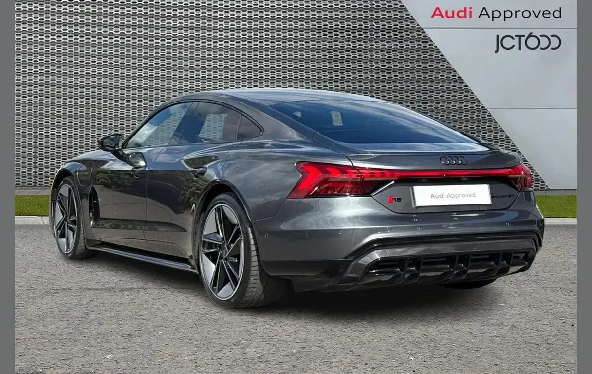 Used Audi RS e-tron GT Comfort 475 kW (646 HP) 2023 Grey Sedan
