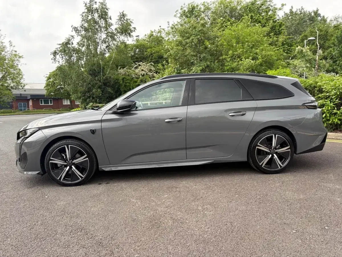 Used Peugeot 308 SW GT 134 HP (98 kW) 2025 Grey Estate