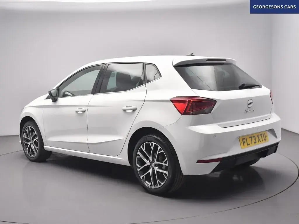 Used Seat Ibiza XCELLENCE 110 HP (80 kW) 2023 White Hatchback