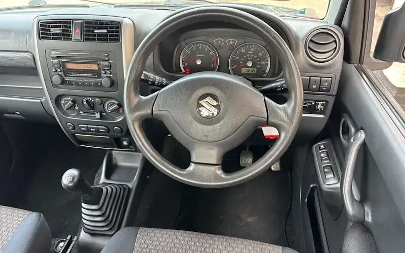 Used Suzuki Jimny SZ3 86 HP (63 kW) 2013 Black SUV