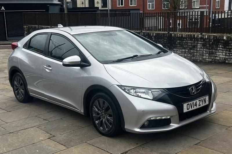 Used Honda Civic SE Plus 120 HP (88 kW) 2014 Silver Hatchback