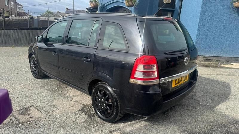 Used Vauxhall Zafira 120 HP (88 kW) 2014 Black MPV