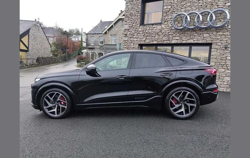 Used Audi SQ6 e-tron Advanced 354 kW (482 HP) 2025 Black SUV