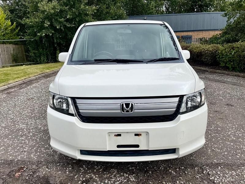 Used Honda Mobilio 90 HP (66 kW) 2007 White MPV