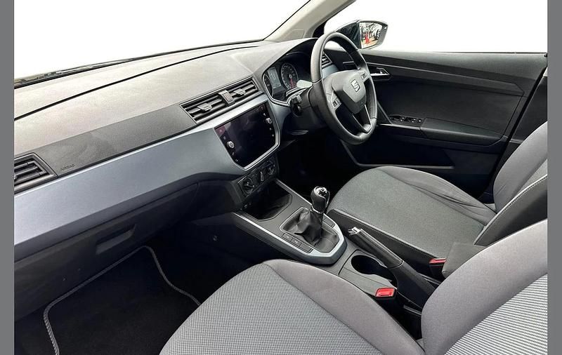 Used Seat Arona SE Technology 95 HP (69 kW) 2019 Midnight black SUV