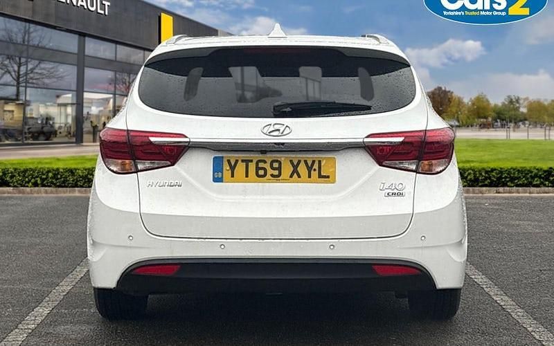 Used Hyundai i40 SE 136 HP (100 kW) 2019 White Estate