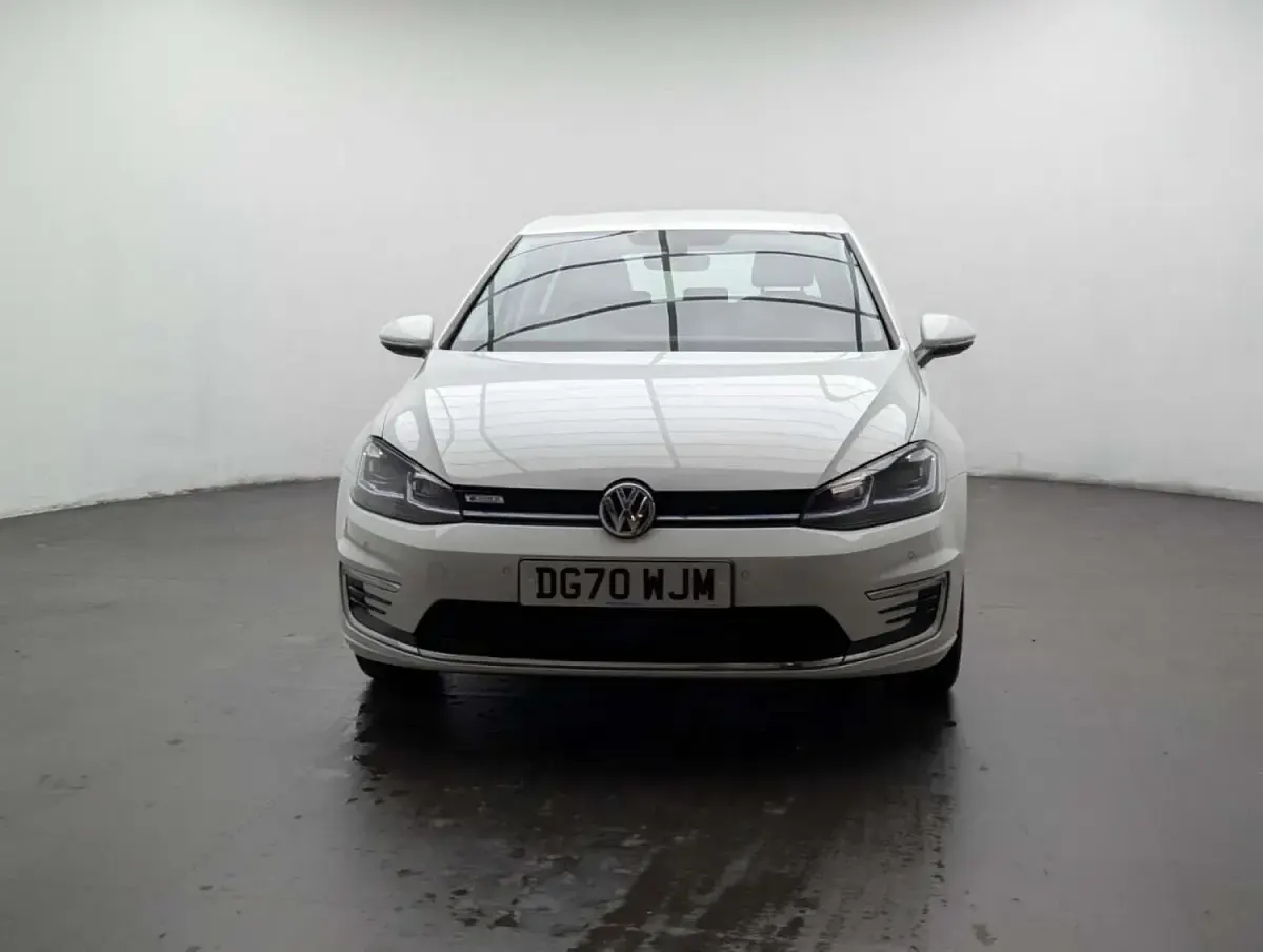 Used VW e-Golf 100 kW (136 HP) 2020 White Hatchback
