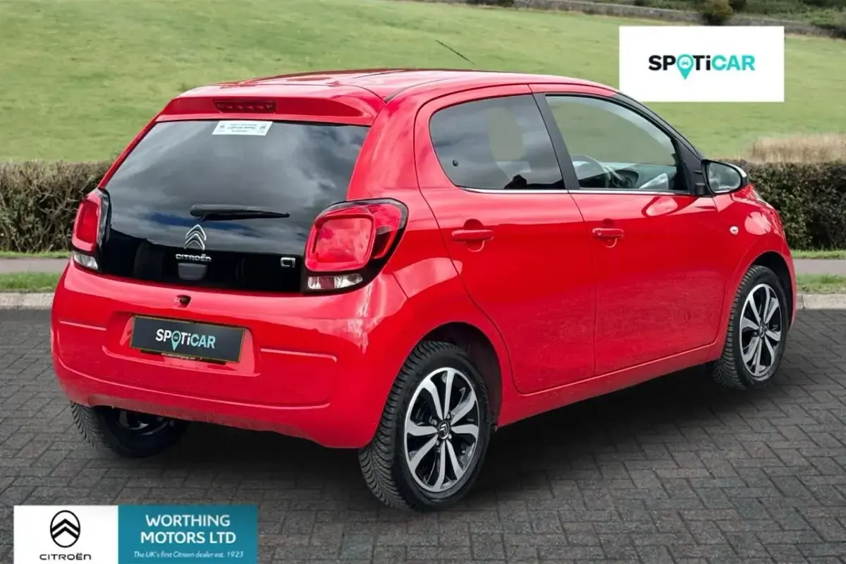 Used Citroën C1 Shine 71 HP (52 kW) 2021 Red Hatchback