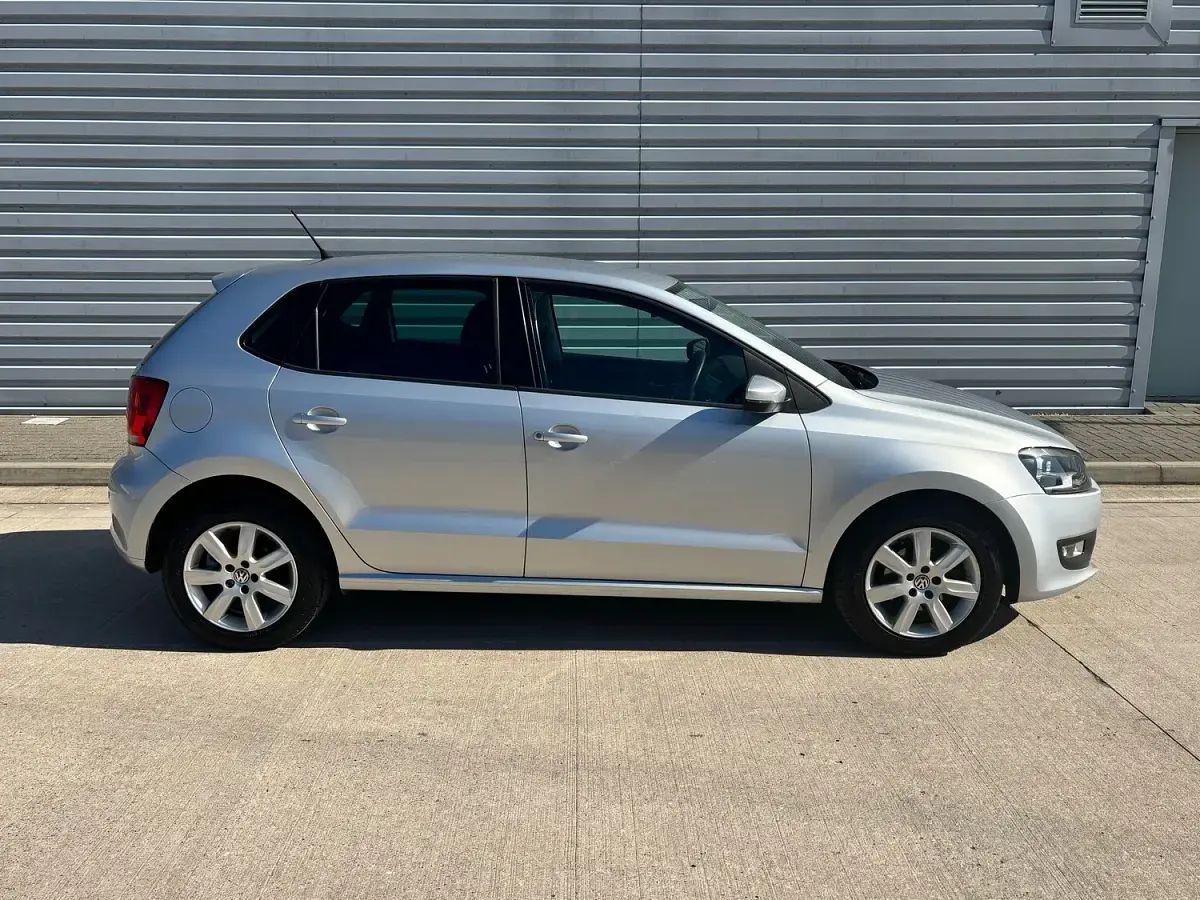 Used VW Polo Match 85 HP (62 kW) 2012 Silver Hatchback