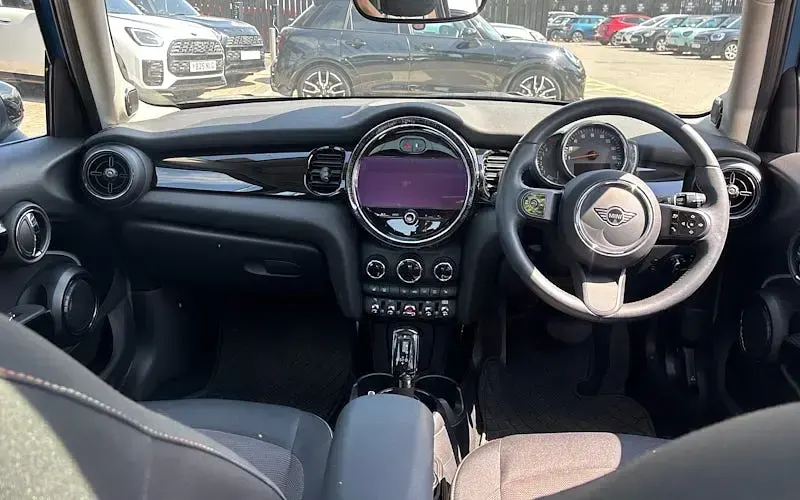 Used Mini Cooper Classic 136 HP (100 kW) 2022 Blue Hatchback