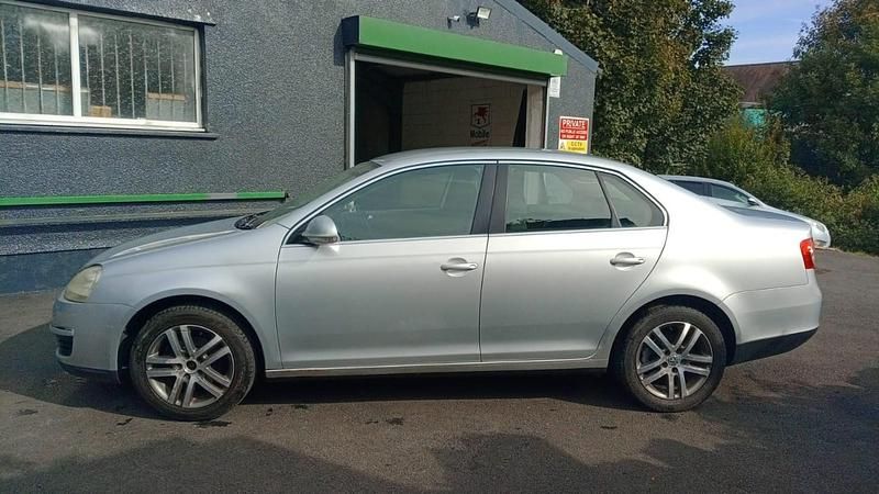 Used VW Jetta SE 2009 Silver Sedan