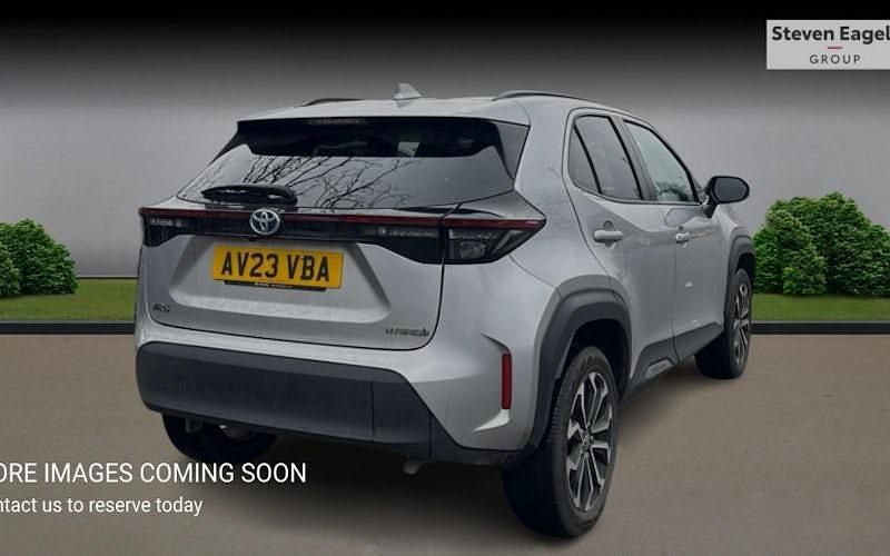 Used Toyota Yaris Hybrid Design 116 HP (85 kW) 2026 Estate