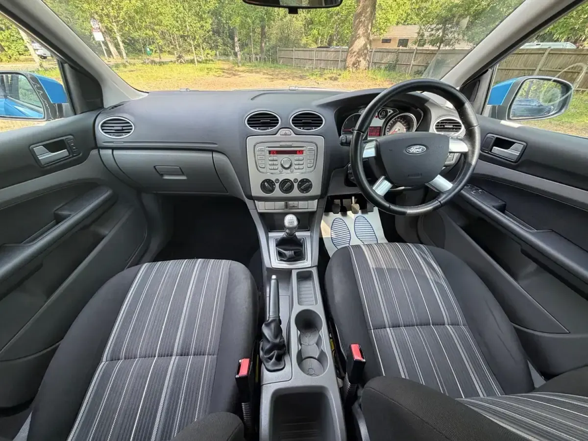 Used Ford Focus 110 HP (80 kW) 2009 Blue Hatchback