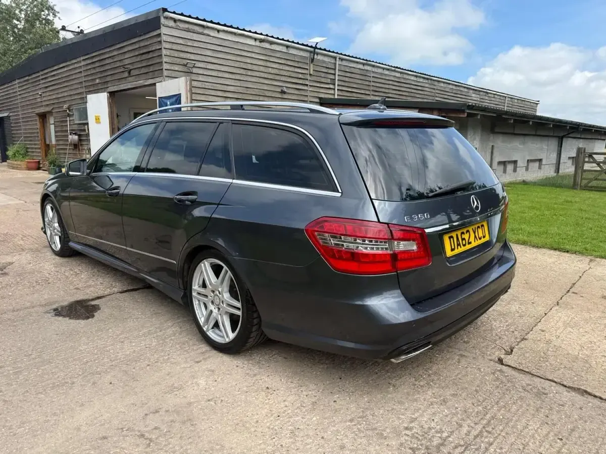 Used Mercedes E350 265 HP (194 kW) 2012 Grey Estate